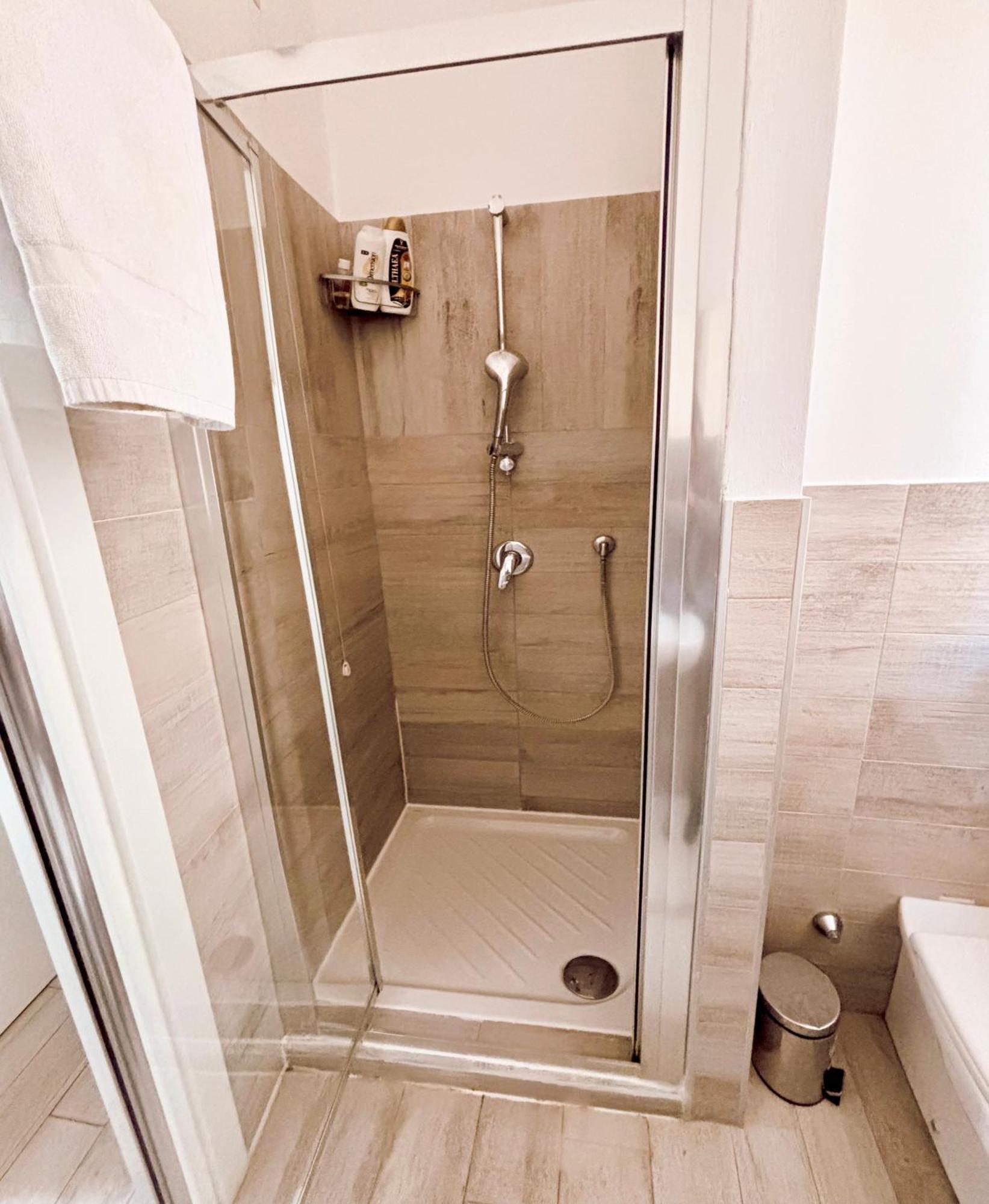 Joy House -Central City Near Metro Arco Della Pace Brera-Entire Apartment Perfect For Work & Play, Nightlife With Ac & Fast Wifi Welcome To The Cool Joy House! Milan Exterior photo